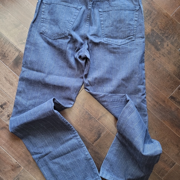 Men's Hugo Boss Jeans - Picture 5 of 8